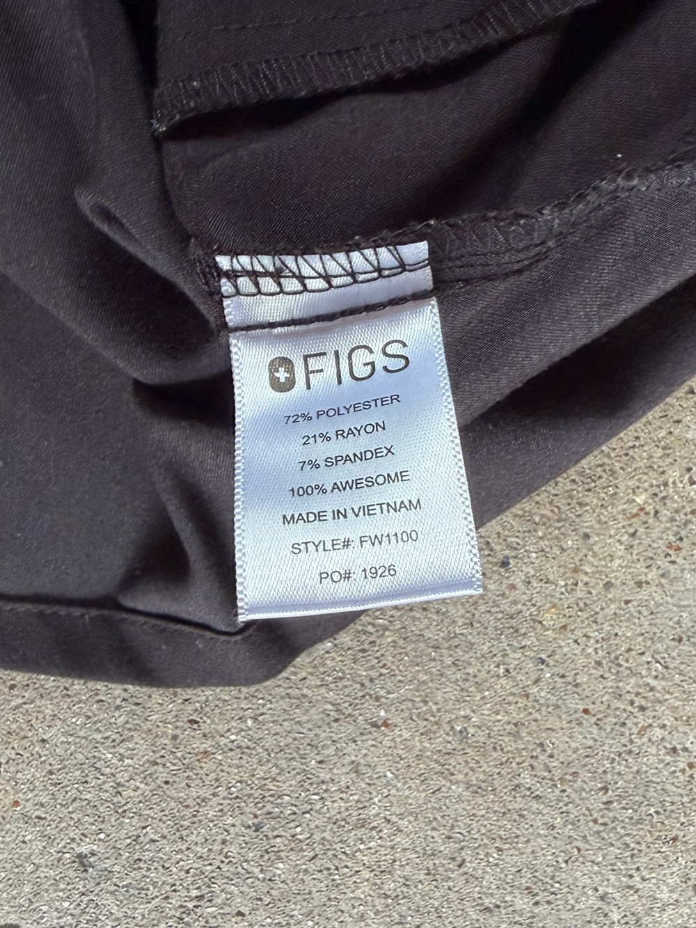 Figs Women’s Scrub Set Casma Top Yola High Rise Slim Pant in Black Size Medium - Picture 9 of 14